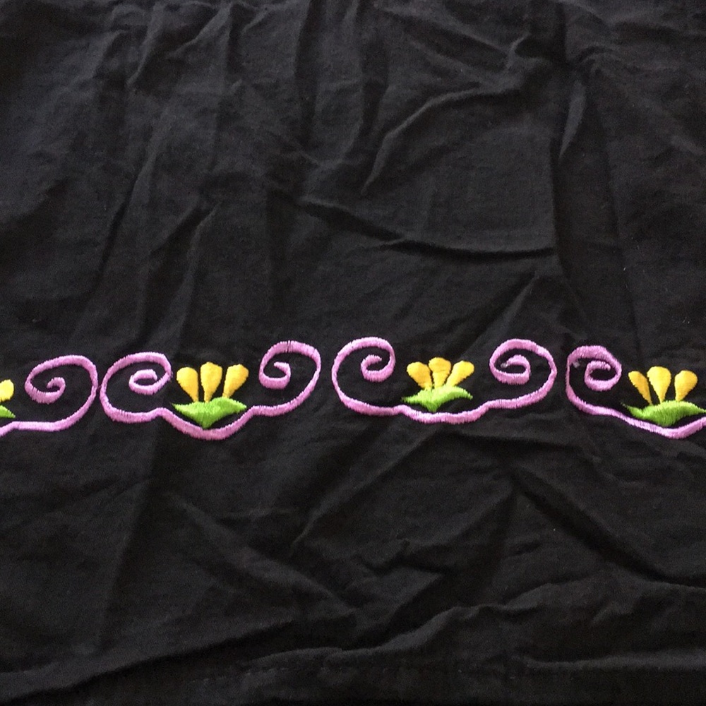 Embroidery top - Picture 5 of 5